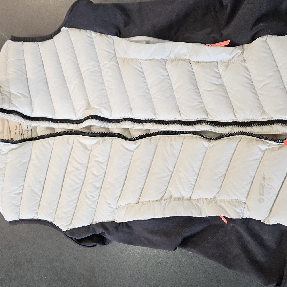 Helly Hansen Women's Cream Puffer Vest